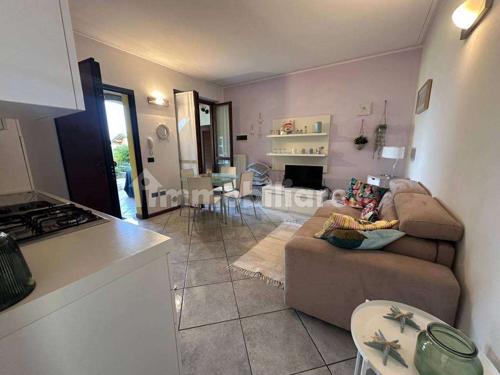 Bilocale via Bertanigra 1, Centro, Padenghe sul Garda