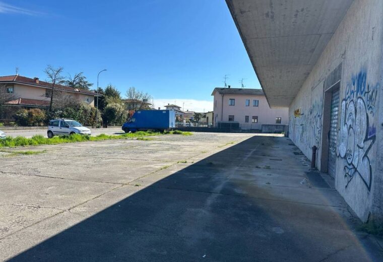 Palazzo – Edificio via Giacomo Matteotti, Centro, Montirone