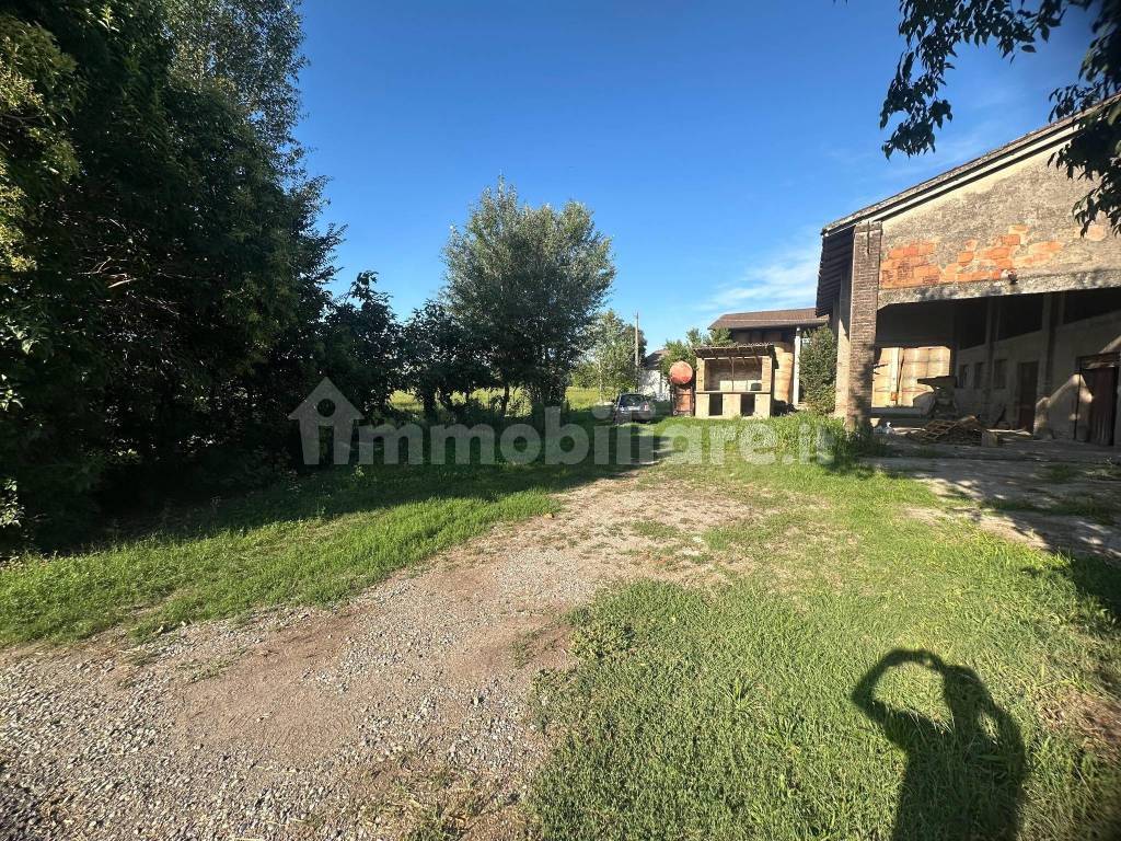 Cascina, da ristrutturare, 342 m², Visano